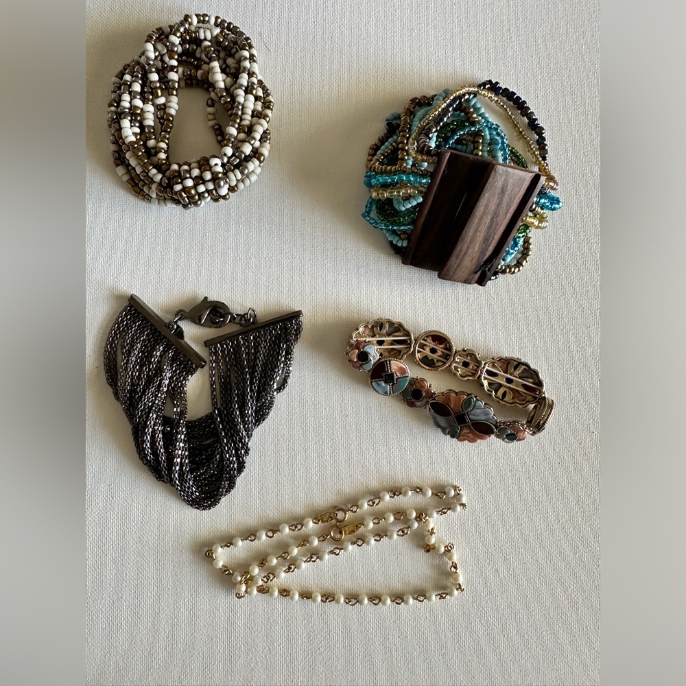 Set of 5 bracelets